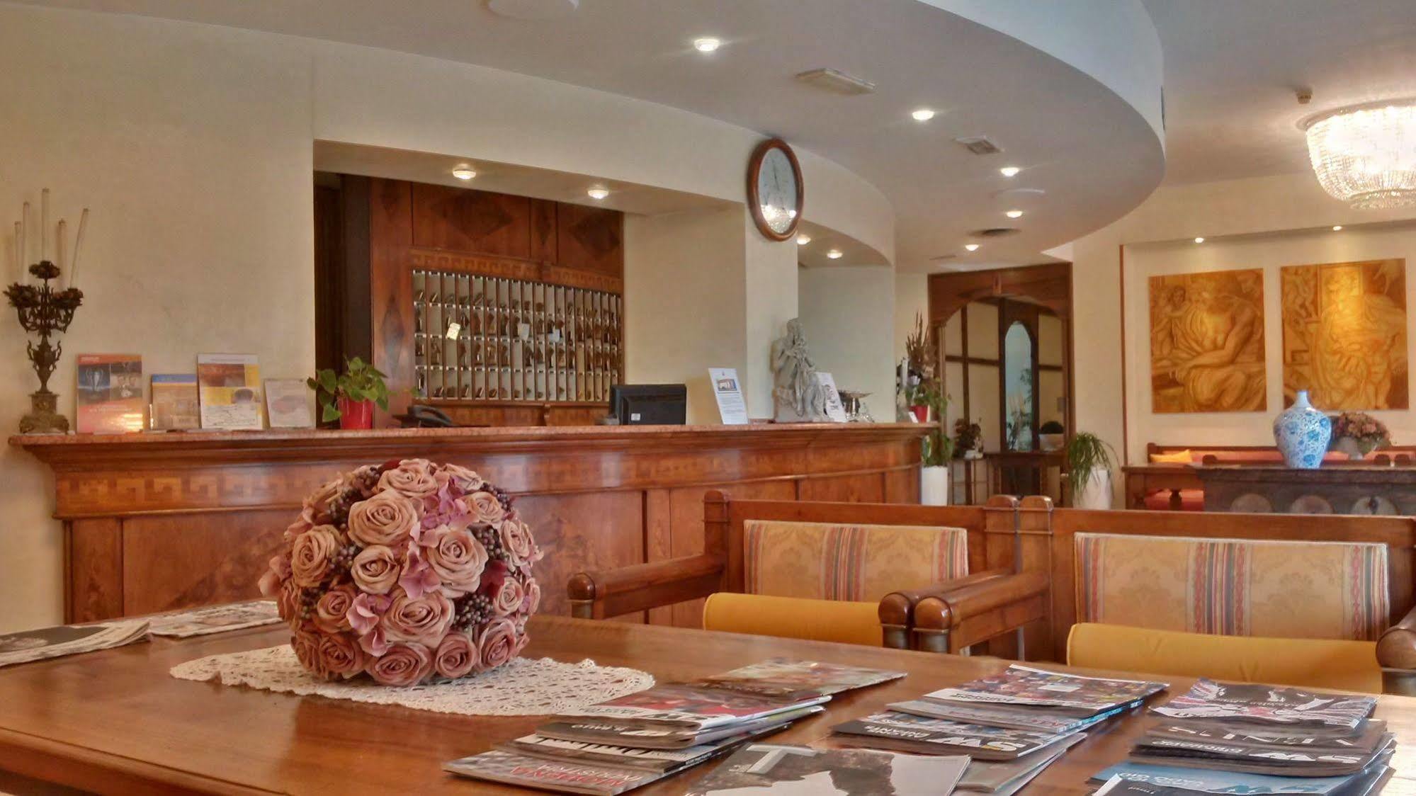 Hotel Michelangelo Sassuolo Extérieur photo